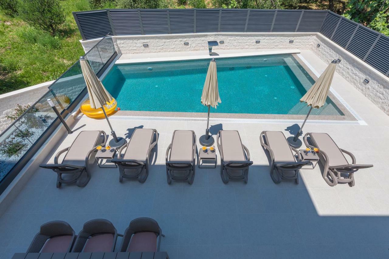 Villa Vid Apartments - Makarska Exklusiv المظهر الخارجي الصورة