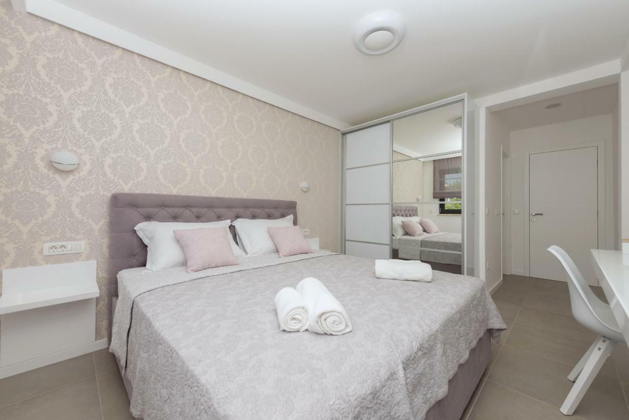 Villa Vid Apartments - Makarska Exklusiv المظهر الخارجي الصورة